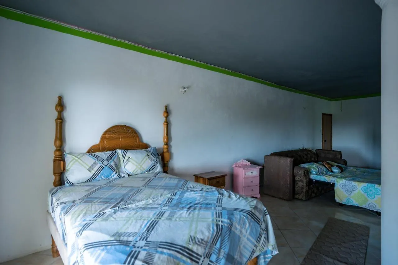 Guest house Burg Ann'S Villa Montego Bay Jamaica